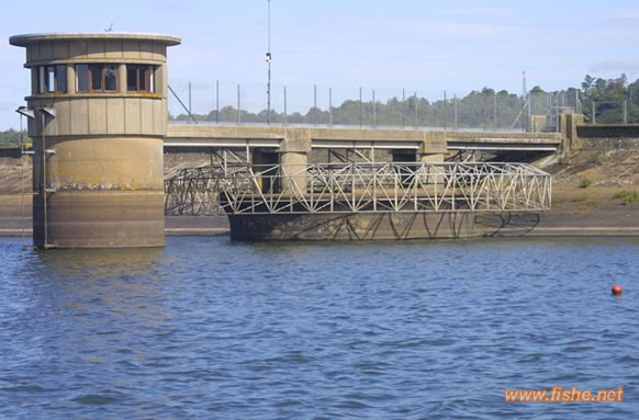 Weir Wood Reservoir